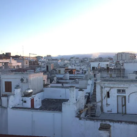 Centro-trinchera 公寓 *